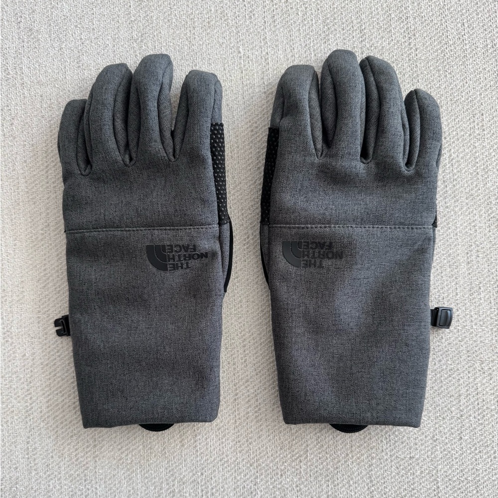 North Face Women’s Apex Insulated Etip Gloves